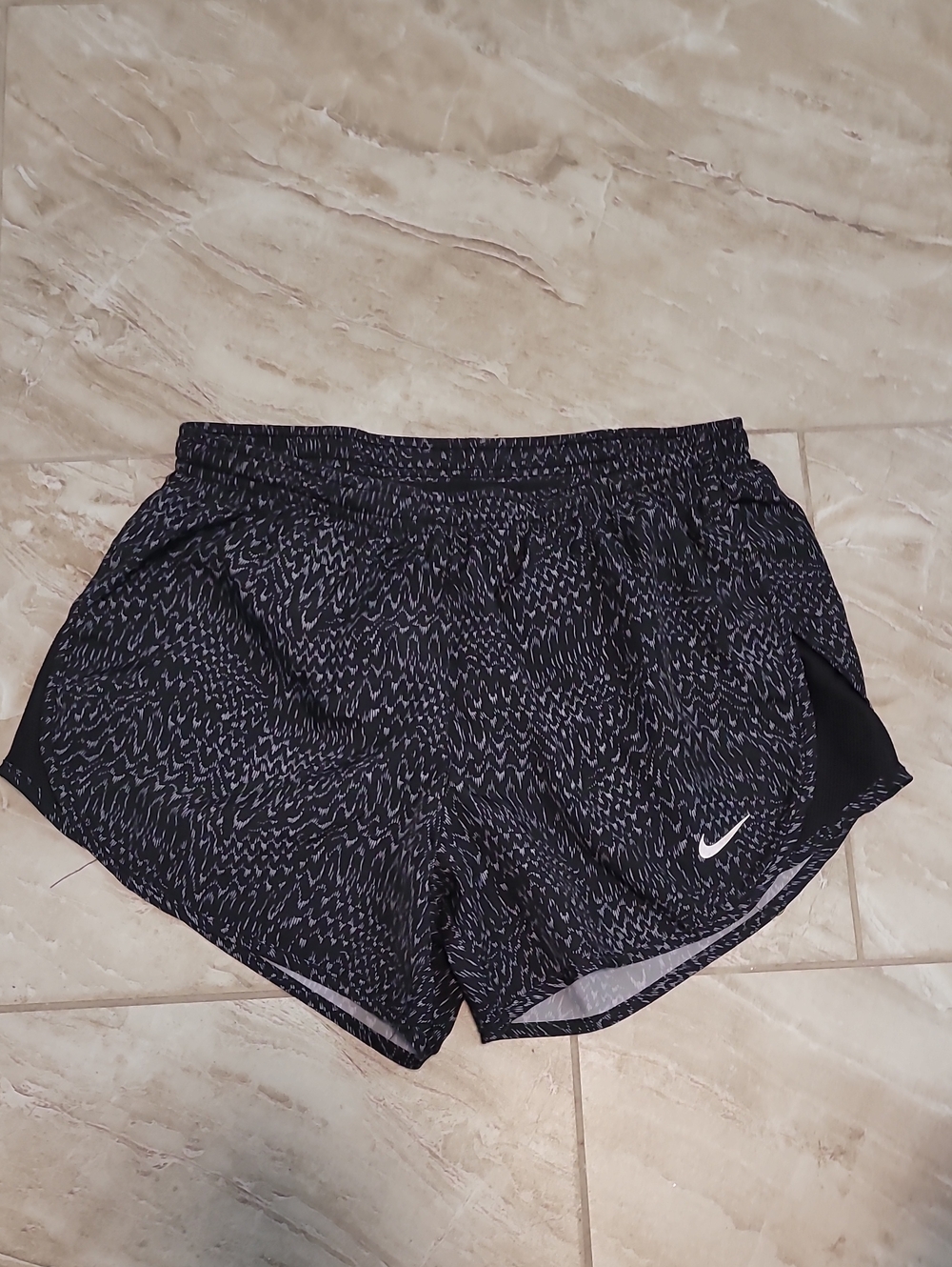 5 For $25 Nike Black Patterned Dri-FIT Running Shorts